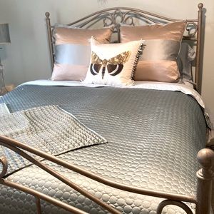 Queen Silk Aqua Blue Duvet Comforter Set & Drapes